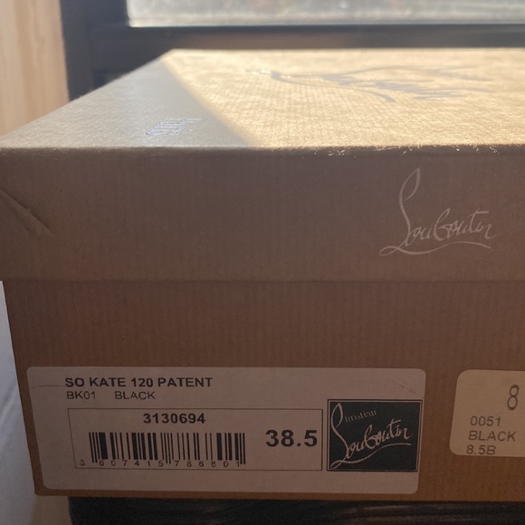 Christian Louboutin So Kate 120 heel in patent leather black - Picture 8 of 16